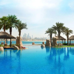 Апартаменты Sofitel The Palm, Дубай, Апартаменты бассейн фото 2