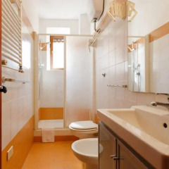 Отель Garibaldi WR Apartments Италия, Рим - отзывы, цены и фото номеров - забронировать отель Garibaldi WR Apartments онлайн ванная