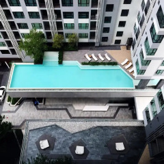 Отель The Base Pattaya by Smart Delight Паттайя бассейн