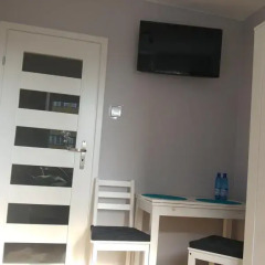 Отель AdMatch Niepodleglosci Rooms Metro Номер категории Эконом