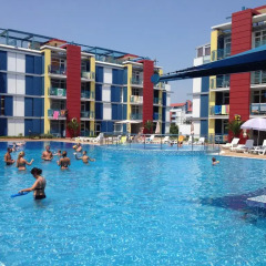 Отель Elit 4 Flats Солнечный берег бассейн фото 3