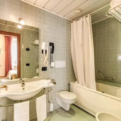 Hotel Milani ванная