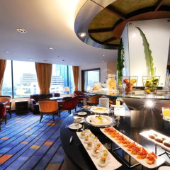 Rembrandt Hotel Suites and Towers 4* Люкс с одной спальней с разными типами кроватей фото 7