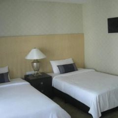 Отель Gardengrove Suites 4* Люкс фото 5