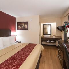 Отель Red Roof Inn PLUS+ Columbus-Ohio State University OSU 2* Стандартный номер с различными типами кроватей фото 2