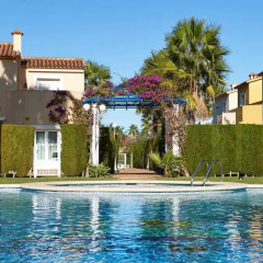 Отель Apartamentos y Villas Oliva Nova Golf Resort Испания, Олива - отзывы, цены и фото номеров - забронировать отель Apartamentos y Villas Oliva Nova Golf Resort онлайн бассейн фото 2