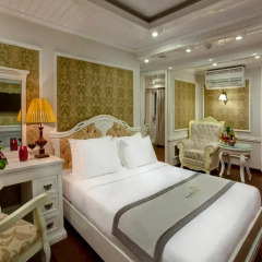 Отель Signature Halong Cruise 4* Люкс с различными типами кроватей