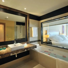 Отель Pestana Promenade Ocean Resort Hotel Португалия, Фуншал - 1 отзыв об отеле, цены и фото номеров - забронировать отель Pestana Promenade Ocean Resort Hotel онлайн ванная фото 2