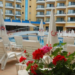 Отель Grifid Arabella Hotel - Все включено Болгария, Золотые пески - отзывы, цены и фото номеров - забронировать отель Grifid Arabella Hotel - Все включено онлайн бассейн