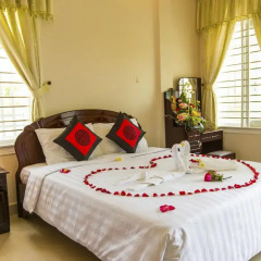 Отель Quynh Nhan Homestay 3* Стандартный номер с двуспальной кроватью