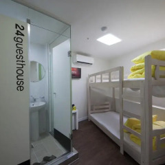 Отель 24 Guesthouse Seoul City Hall 2* Стандартный номер с двухъярусной кроватью фото 4