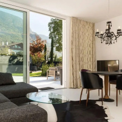 Отель Merangardenvilla Меран комната для гостей фото 4