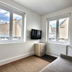 Отель Parisian Home - Appartements Montorgueil, luxe Франция, Париж - отзывы, цены и фото номеров - забронировать отель Parisian Home - Appartements Montorgueil, luxe онлайн удобства в номере фото 2