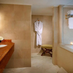 Amman Marriott Hotel 5* Президентский люкс с различными типами кроватей