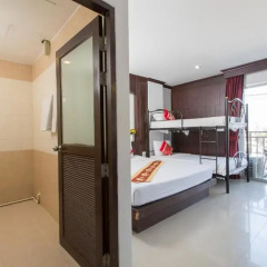 Отель Patong Buri 3* Стандартный номер с различными типами кроватей фото 14