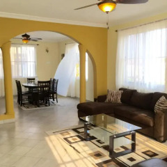Отель Wüenam Vacation Home комната для гостей фото 5