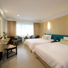 Отель Sawaddi Patong Resort & Spa 4* Улучшенный номер с двуспальной кроватью фото 4