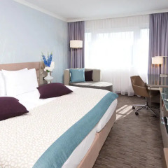 Отель Crowne Plaza Berlin City Centre 4* Улучшенный номер с разными типами кроватей