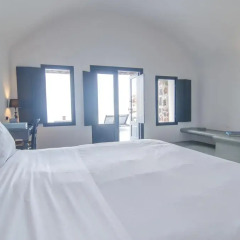Отель Ambassador Santorini Luxury Villas & Suites 5* Улучшенный номер с различными типами кроватей фото 6