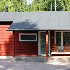 Отель Rastila Camping Helsinki Коттедж с различными типами кроватей фото 6