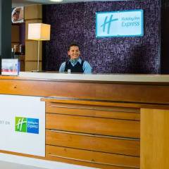 Отель Holiday Inn Express Glasgow City Centre Riverside интерьер отеля фото 3