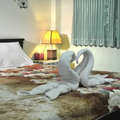 Отель Karon Thira Guesthouse Номер Эконом разные типы кроватей фото 2