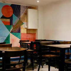 Plug Inn Montmartre Hostel гостиничный бар