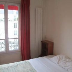 Central Hotel 3* Стандартный номер с двуспальной кроватью (общая ванная комната) фото 7