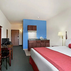 Отель Days Inn & Suites Romeoville 2* Студия с различными типами кроватей
