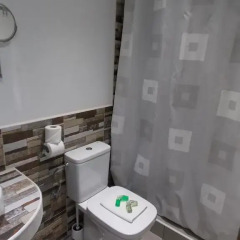 Отель Hostal Adis 3* Стандартный номер с двуспальной кроватью фото 23