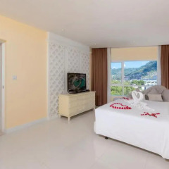 Отель Andaman Embrace Patong 5* Люкс с двуспальной кроватью фото 3