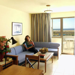 Отель Apartamentos Palm Garden комната для гостей