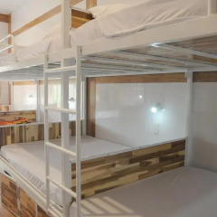 Отель Hoang Nga Guest House 2* Кровать в общем номере с двухъярусной кроватью фото 15