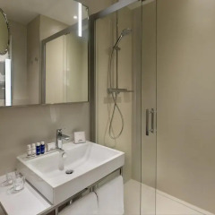 Отель Park Plaza Nuremberg Улучшенный номер разные типы кроватей фото 6