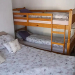 Отель Crooked Retreat комната для гостей