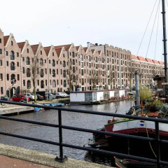 Отель Noah's houseboat Amsterdam балкон