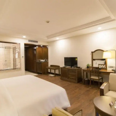 Saigon Halong Hotel 4* Номер Делюкс с различными типами кроватей фото 3