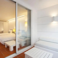 Отель X2 Vibe Phuket Patong 4* Стандартный номер двуспальная кровать фото 4