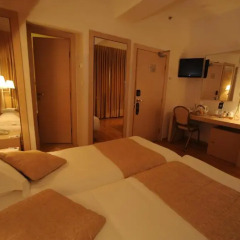 Legacy Hotel 4* Улучшенный номер фото 4