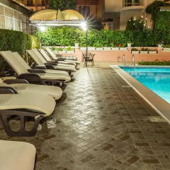 Отель Family Hotel Venera Болгария, Свети Влас - отзывы, цены и фото номеров - забронировать отель Family Hotel Venera онлайн бассейн фото 3