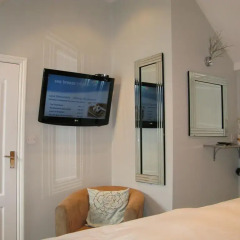 Отель Sea Breeze Brighton 4* Улучшенный номер с различными типами кроватей фото 3