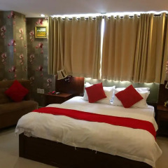 Imperial Saigon Hotel 2* Номер категории Премиум с различными типами кроватей фото 2