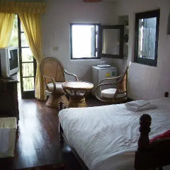 Отель Mom Chailai Pattaya Retreat Номер Делюкс