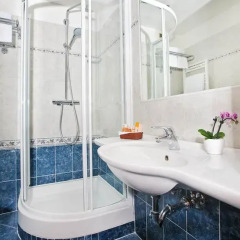 Hotel Raffaello 3* Номер Эконом с различными типами кроватей фото 3