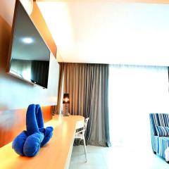 Отель Golden Dragon Beach Pattaya 3* Номер Делюкс с различными типами кроватей фото 2
