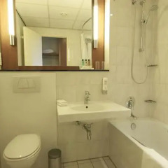Отель Crowne Plaza Antwerp ванная фото 2