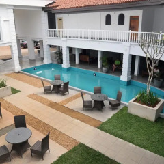 Отель Hibiscus Beach Hotel & Villas Шри-Ланка, Ваддува - отзывы, цены и фото номеров - забронировать отель Hibiscus Beach Hotel & Villas онлайн бассейн фото 3