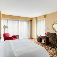 Bethesda North Marriott Hotel & Conference Center комната для гостей