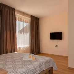 Апартаменты Europe Apartments Поморие комната для гостей фото 3