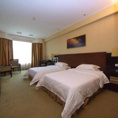 King Garden Hotel комната для гостей фото 4